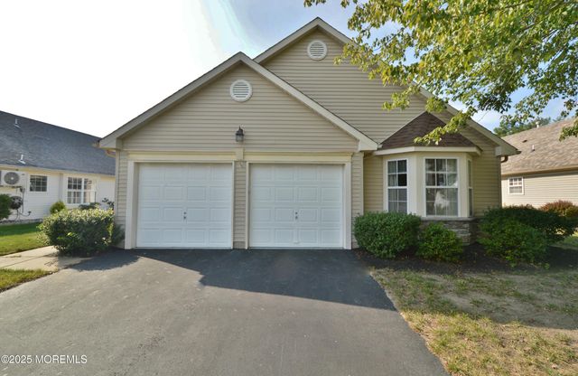 2602 Meadow Lake Drive, Toms River, NJ 08755