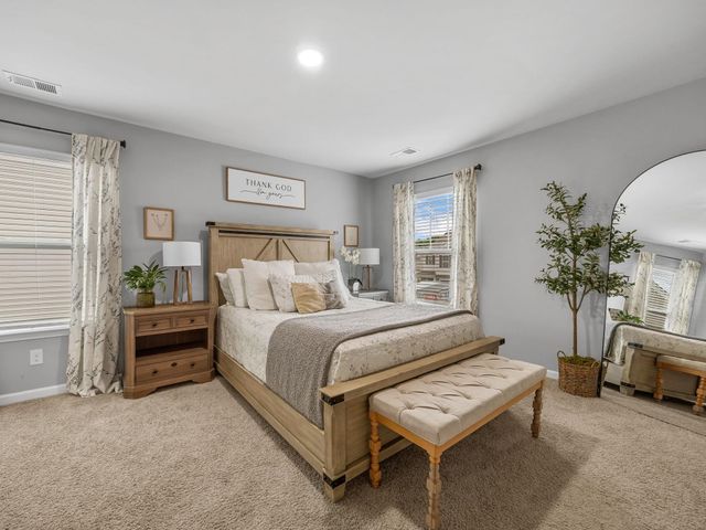 1356 Ledsham Court, Greer, SC 29651