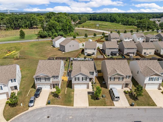 1356 Ledsham Court, Greer, SC 29651