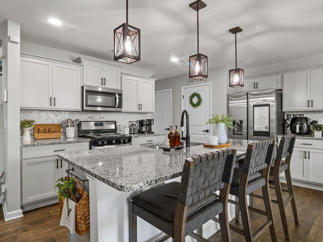 1356 Ledsham Court, Greer, SC 29651