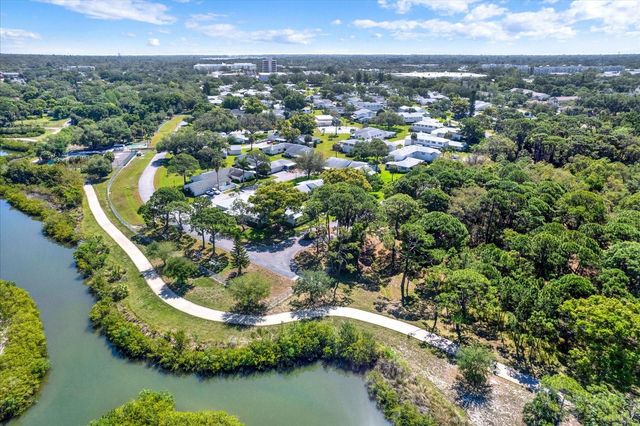 3344 37TH WAY S C1, St Petersburg, FL 33711