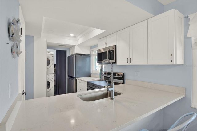 3344 37TH WAY S C1, St Petersburg, FL 33711