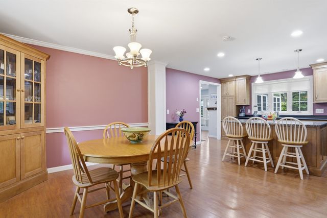 72 Old Farm Road, Bedford, NH 03110