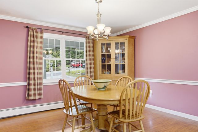 72 Old Farm Road, Bedford, NH 03110