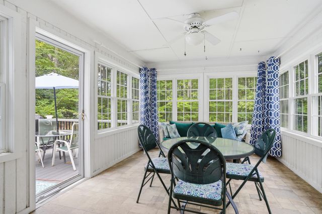 72 Old Farm Road, Bedford, NH 03110