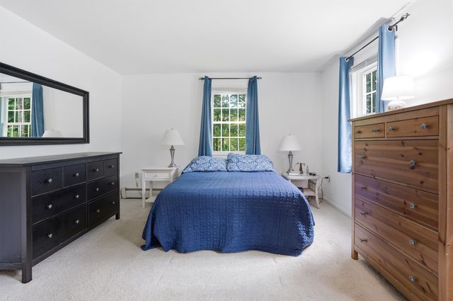 72 Old Farm Road, Bedford, NH 03110