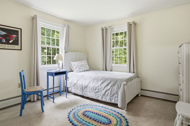 72 Old Farm Road, Bedford, NH 03110