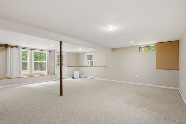 72 Old Farm Road, Bedford, NH 03110