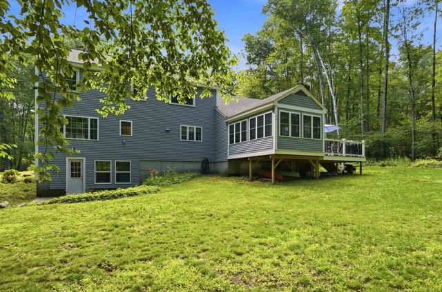 72 Old Farm Road, Bedford, NH 03110