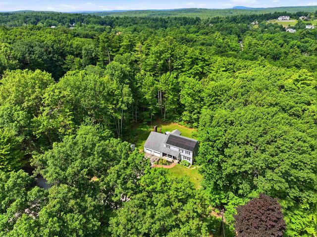 72 Old Farm Road, Bedford, NH 03110