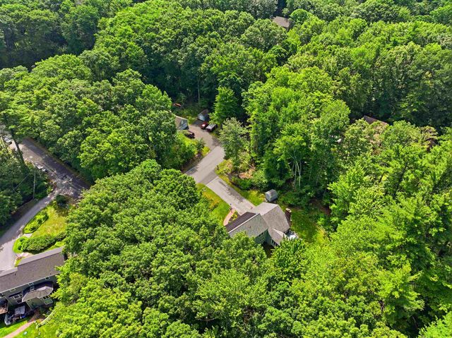 72 Old Farm Road, Bedford, NH 03110