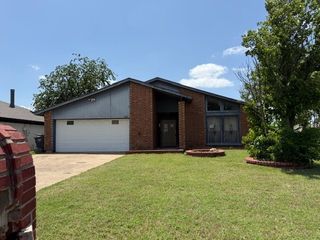 6800 Eagle Rock Drive, Fort Worth, TX 76133