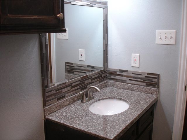 1134 Hahlo Street, Houston, TX 77020