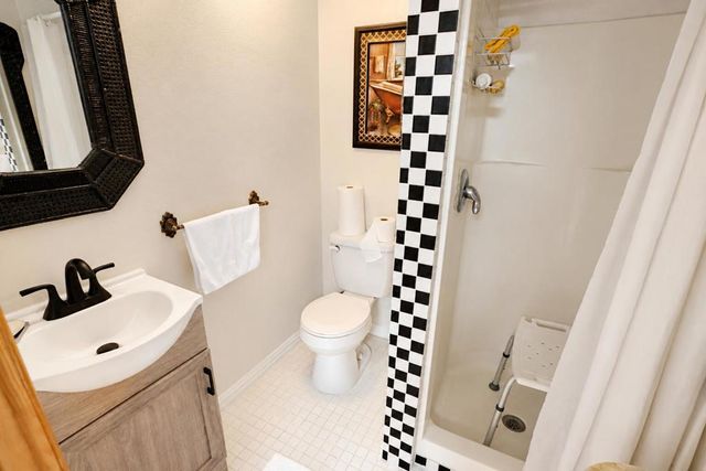 69360 Poolside Drive, Desert Hot Springs, CA 92241
