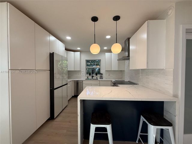 1701 SW 13th Ct, Fort Lauderdale, FL 33312