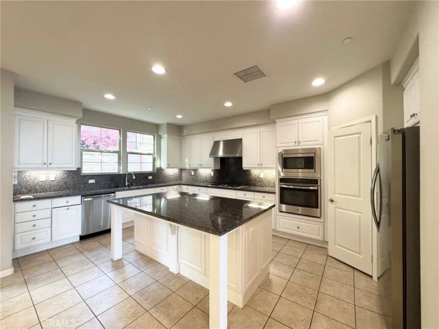 18669 Championship, Yorba Linda, CA 92886