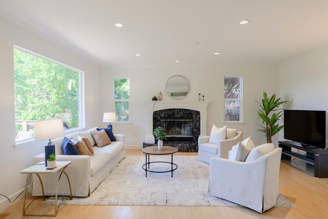 26 Torrey Oaks Court, Scotts Valley, CA 95066