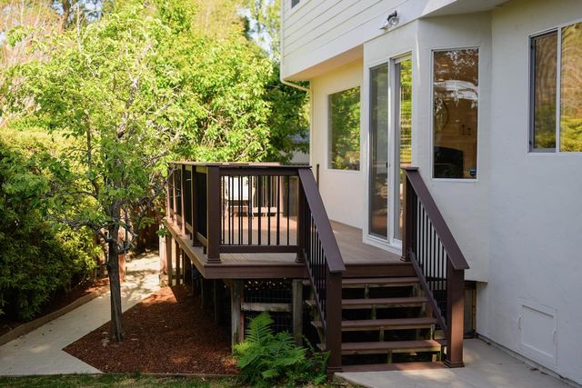 26 Torrey Oaks Court, Scotts Valley, CA 95066