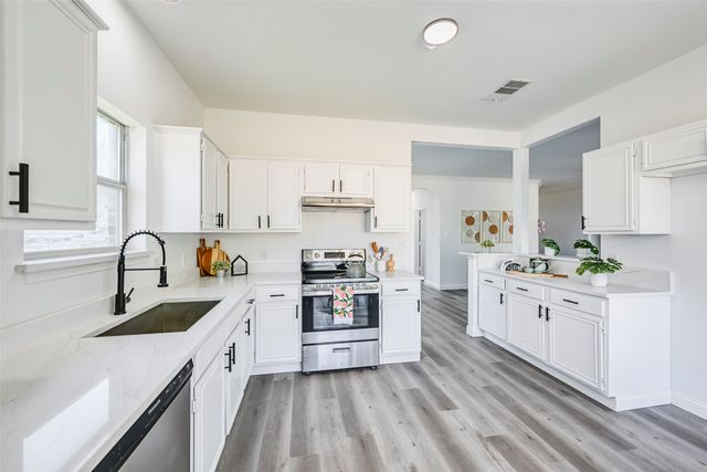 3433 Mayflower Court, Arlington, TX 76014