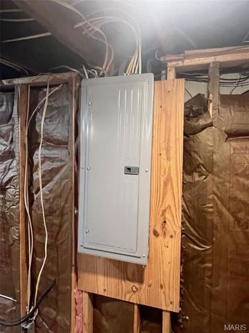 1210 Ruth Drive, Kirkwood, MO 63122