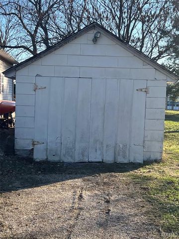 1210 Ruth Drive, Kirkwood, MO 63122