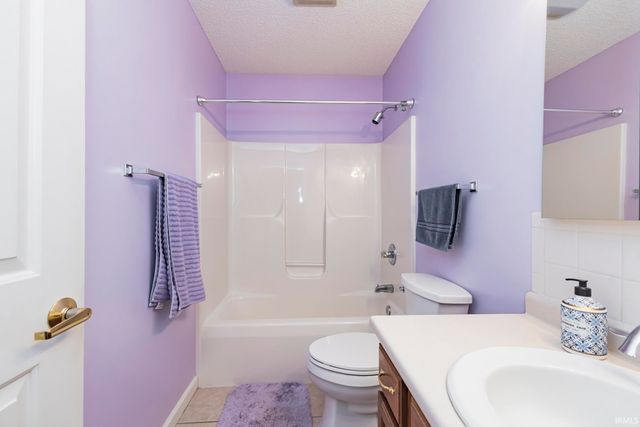 4708 E Heritage Circle, Muncie, IN 47303