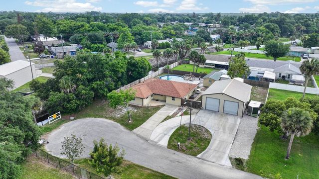 1803 EVERGREEN DRIVE, Edgewater, FL 32132