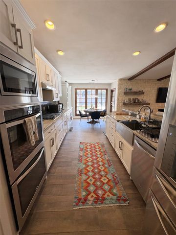 3796 Vinecrest Drive, Dallas, TX 75229