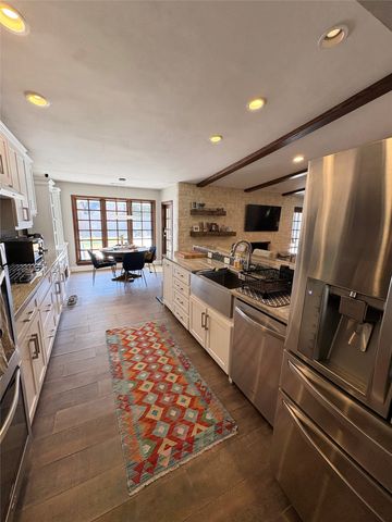 3796 Vinecrest Drive, Dallas, TX 75229