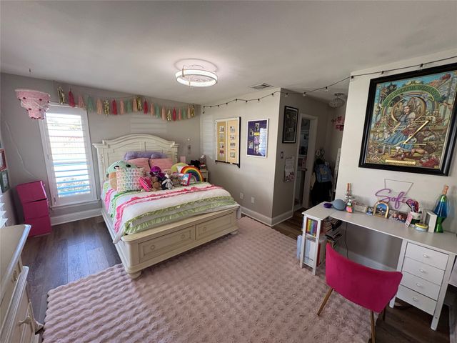 3796 Vinecrest Drive, Dallas, TX 75229