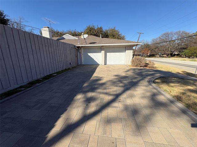 3796 Vinecrest Drive, Dallas, TX 75229