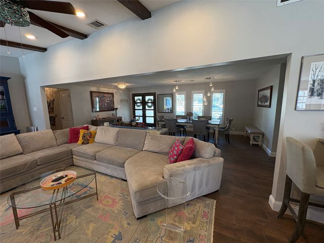 3796 Vinecrest Drive, Dallas, TX 75229