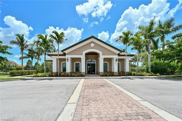 26151 SAINT MICHAEL LN, Bonita Springs, FL 34135