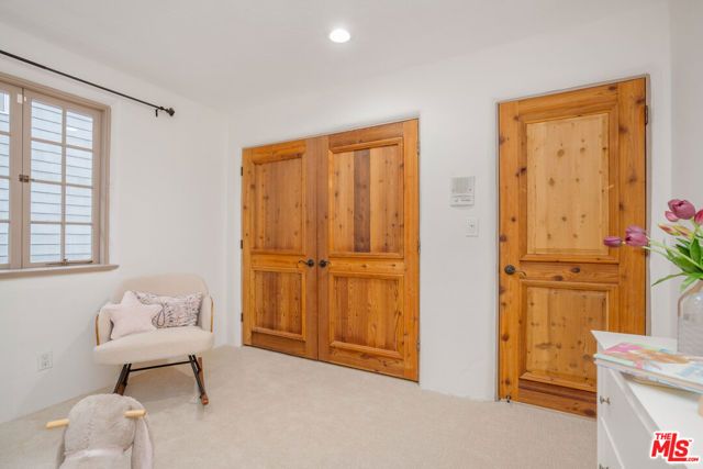 2917 N Poinsettia Avenue, Manhattan Beach, CA 90266