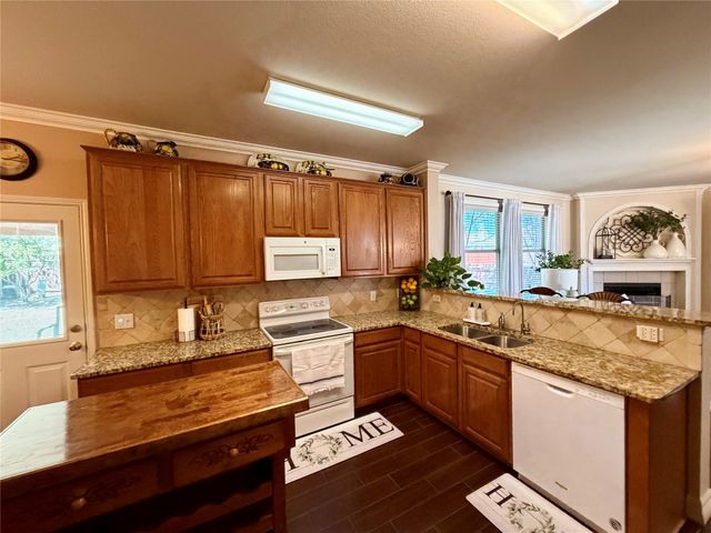 2233 Hickory Drive, Little Elm, TX 75068