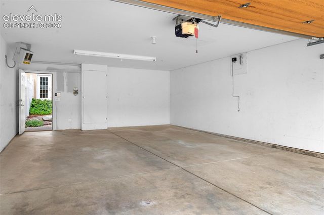 233 E Fountain Boulevard 200, Colorado Springs, CO 80903