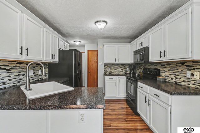 7036 S 154 Street, Omaha, NE 68138