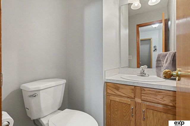 7036 S 154 Street, Omaha, NE 68138