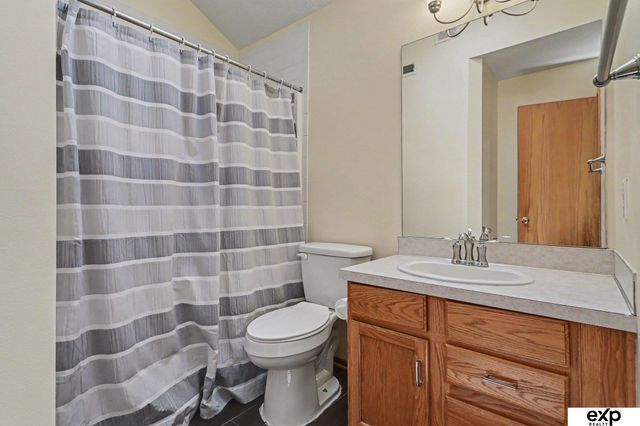 7036 S 154 Street, Omaha, NE 68138