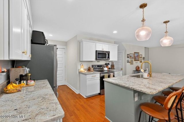 208 Pollock Street, Pollocksville, NC 28573