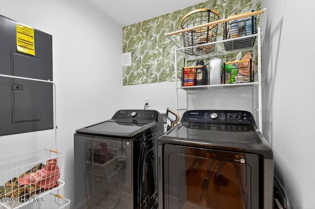 208 Pollock Street, Pollocksville, NC 28573