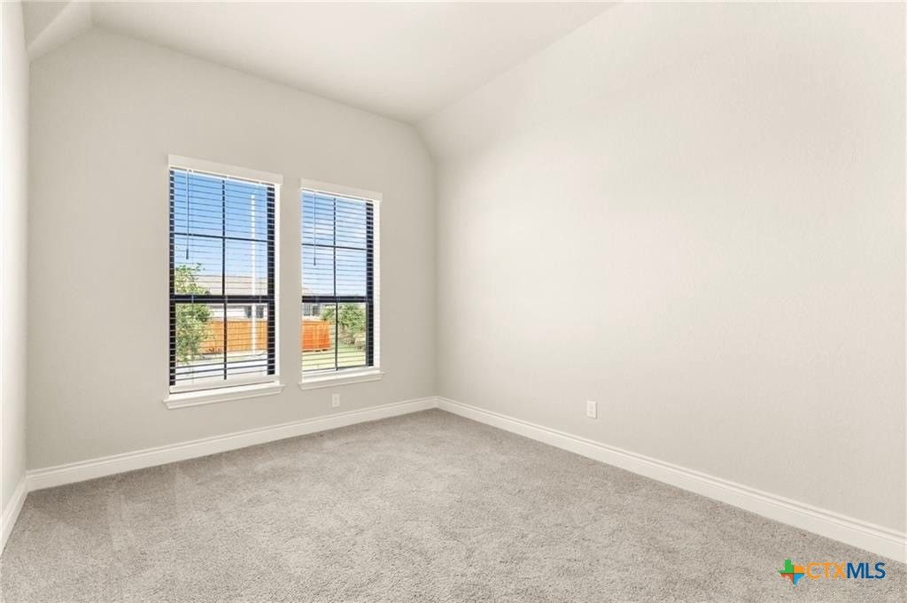 Image 16 of property listing at 636 Vireos Street, New Braunfels, TX 78132