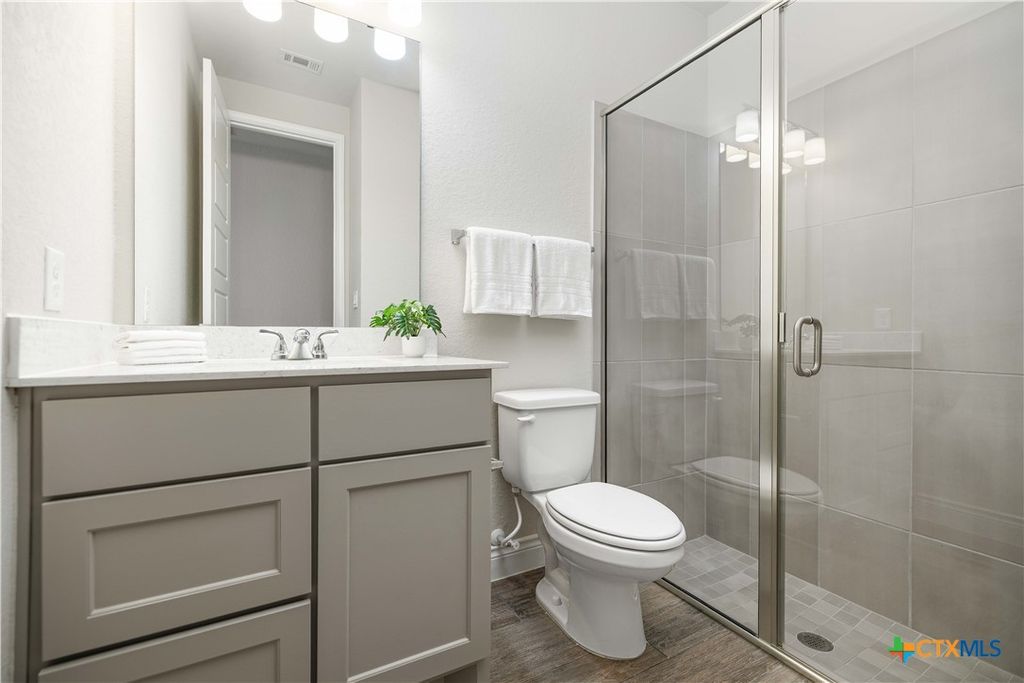 Image 17 of property listing at 636 Vireos Street, New Braunfels, TX 78132