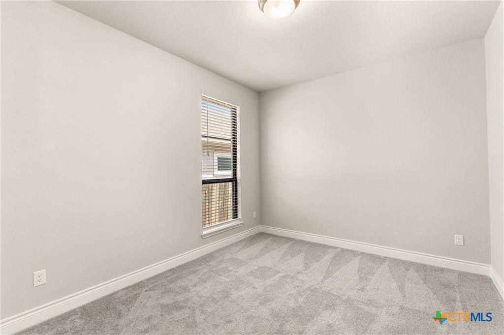 Image 18 of property listing at 636 Vireos Street, New Braunfels, TX 78132