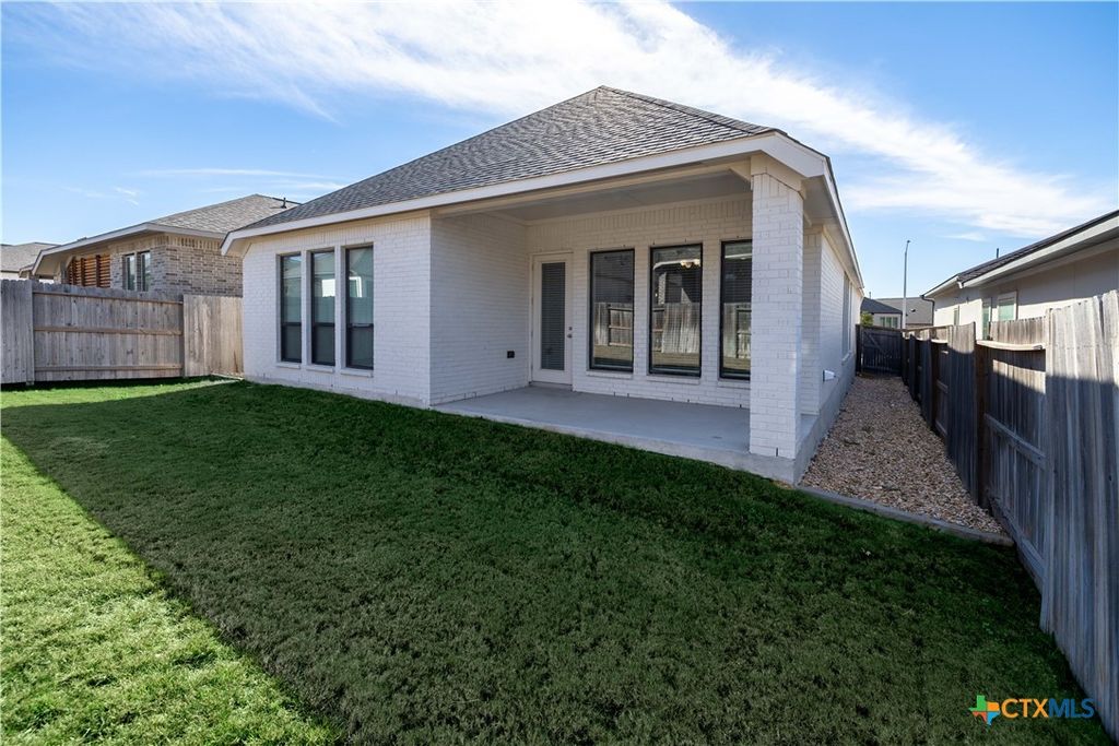 Image 24 of property listing at 636 Vireos Street, New Braunfels, TX 78132