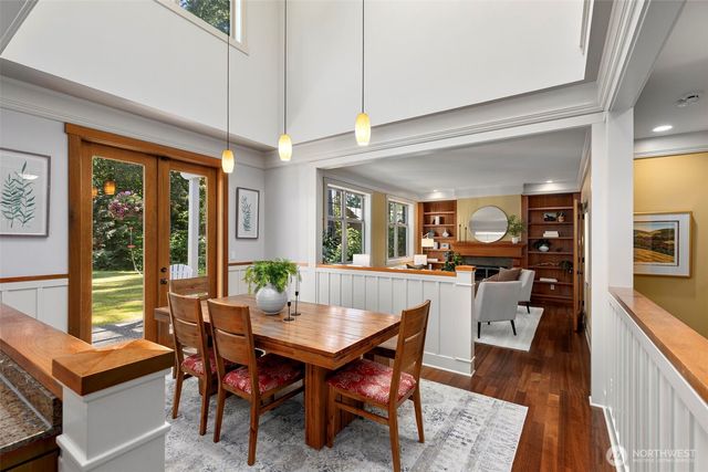 4810 Rose Avenue NE, Bainbridge Island, WA 98110