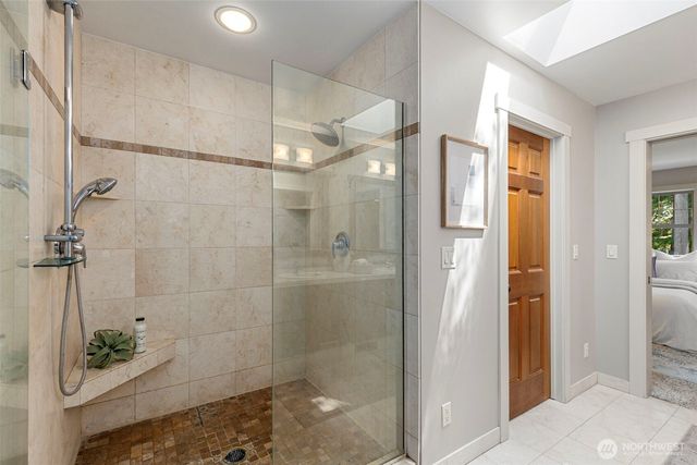 4810 Rose Avenue NE, Bainbridge Island, WA 98110