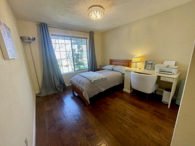 2446 Heritage Way, Medford, OR 97504