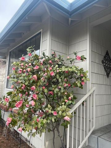 2446 Heritage Way, Medford, OR 97504