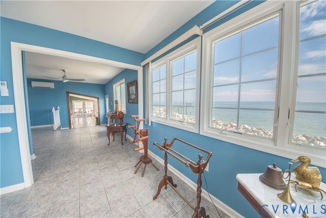 154 Riverside Dr, Deltaville, VA 23043